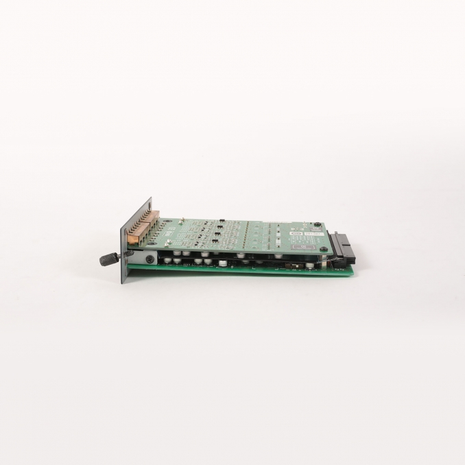 YAMAHA MY8-ADDA96 Carte d' E/S analogiques 8 canaux