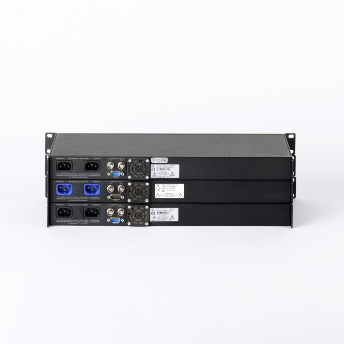 RIEDEL RN8I-16O RIEDEL 8 entrées - 16 sorties Distributeur ROCKNET