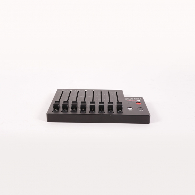 SONOSAX SX-LC8+ Surface de controle 8 faders pour SX-R4+ 