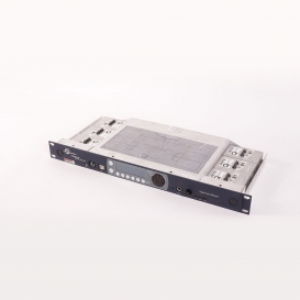 LECTROSONICS VRM2 Châssis rackable avec 2 modules de réception VRT2 (jusqu'à 6)