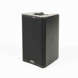 QSC K8.2