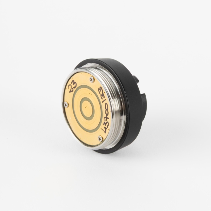 Slim aesthetical mechanical/electronic adapter