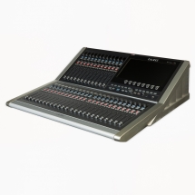 CALREC BRIO36 Console numérique 24 entrées analogiques 8 AES DANTE MADI 3 slots