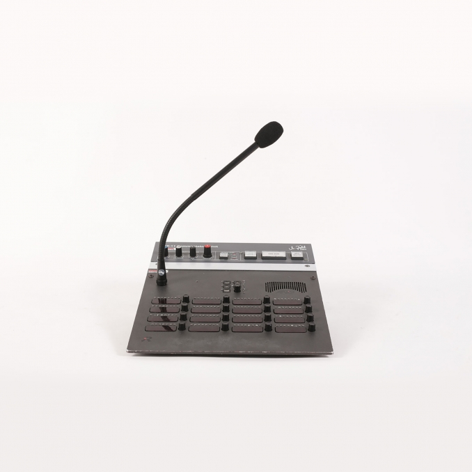 RIEDEL DCP1016 ZAHL Panel d'ordre 16 clés desktop avec module commentateur 